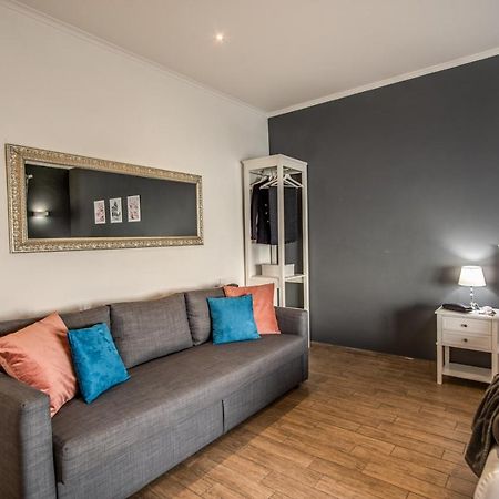 Colosseum Royal Apartment Рим Екстер'єр фото